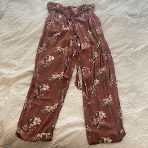American eagle cropped flowy floral pants